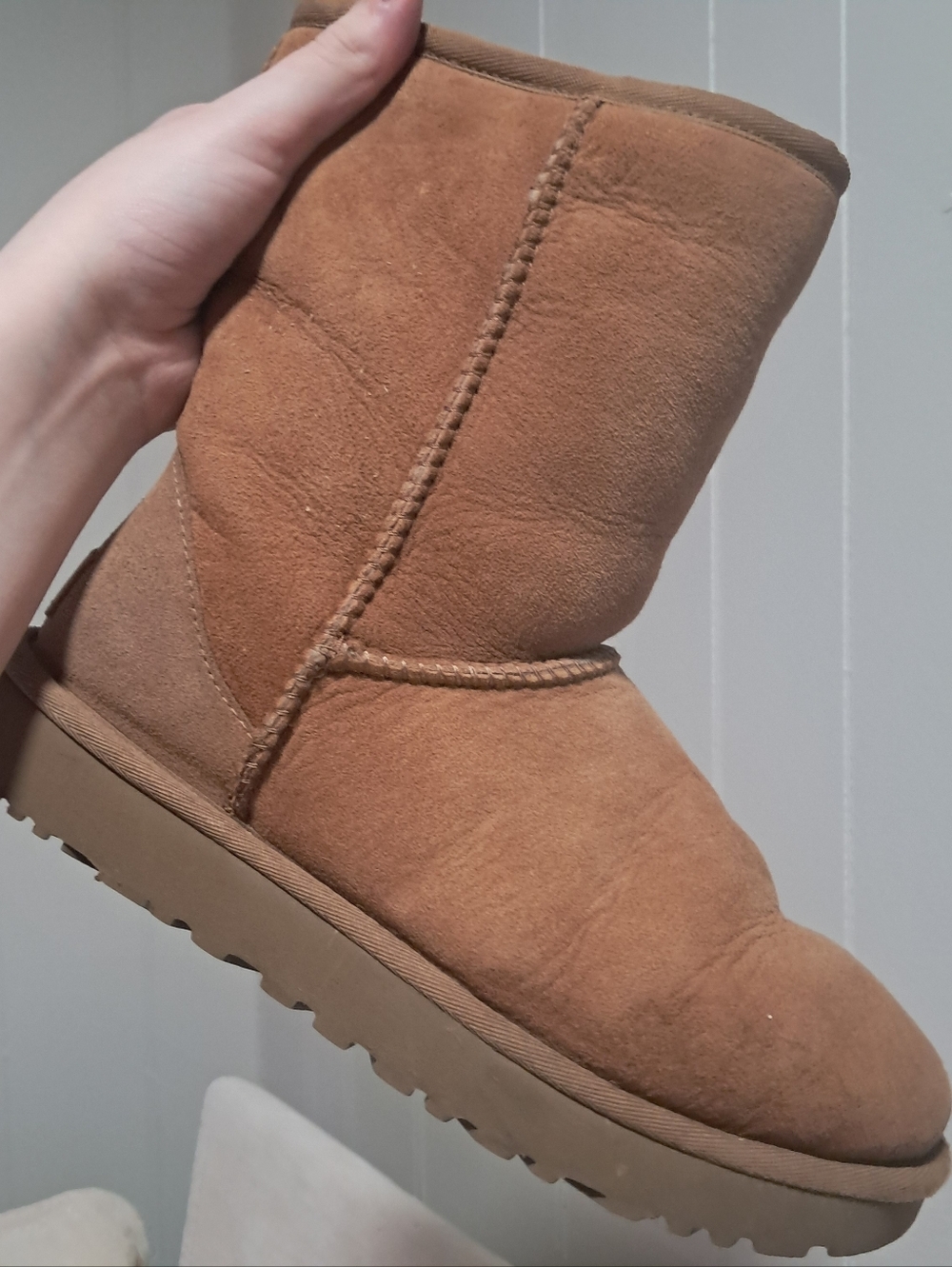 UGG Classic Short Boot in Chestnut Suede - Picture 2 of 13